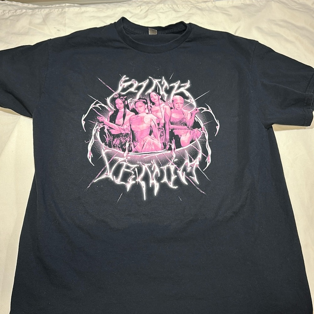 Women’s girl band t-shirt size Large.